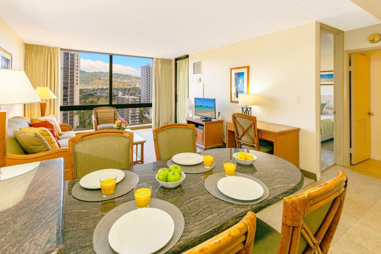Mountain Views & Steps To Beach - Free Parking! Honolulu Exterior photo